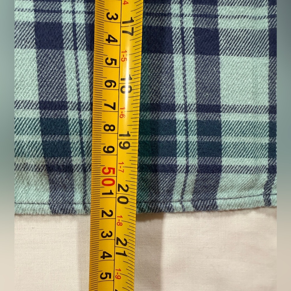 NWT Netflix Stranger Things x No Boundaries Cotton Cropped Flannel Size XS (0-2) - Picture 12 of 12